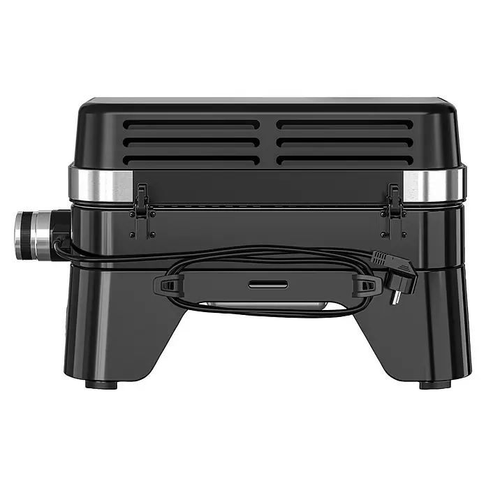 Campingaz Barbacoa eléctrica Attitude 2GO - Superficie de la parrilla (An x Pr): 48 x 26 cm, 2.200 W - Vista frontal de una parrilla eléctrica portátil negra con detalles plateados y cable de alimentación. Ideal para asar sobre la marcha.