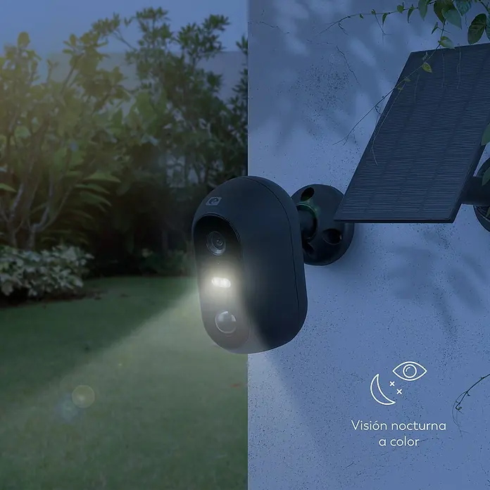 Garza Smart Home Cámara de vigilancia solar Dalia 200 - Negro, Ángulo de detección: 140 ° - Cámara de seguridad exterior inalámbrica con panel solar, mostrando su función de visión nocturna a color.