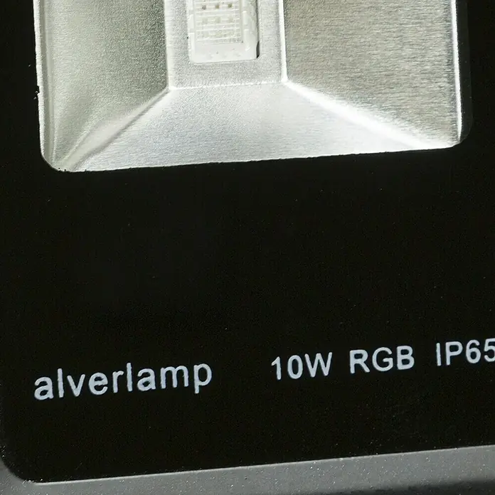 Alverlamp Proyector LED LPRO10RGB - 10 W - Primer plano de un foco LED Alverlamp de 10W RGB IP65, conocido por su eficiencia energética e iluminación RGB colorida.
