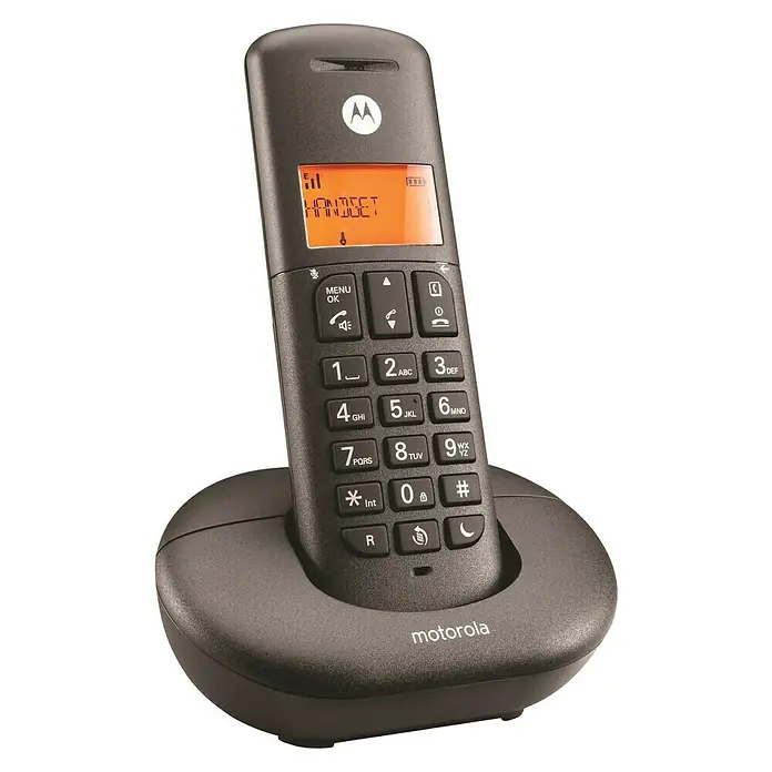 Motorola Teléfono inalámbrico E201 - Rellamada, Negro - Imagen de un teléfono inalámbrico Motorola negro con estación base. El teléfono tiene una pantalla y un teclado.