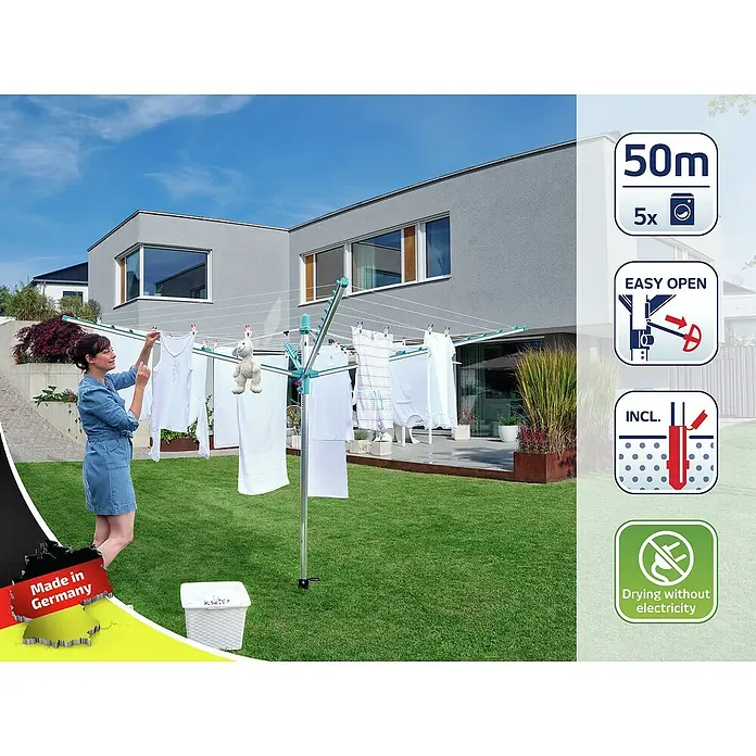 Leifheit Wäschespinne Linomatic 500 Easy Wäscheschirm - Geeignet für Anzahl Waschmaschinenfüllungen: 5 Stk., Länge Wäscheleine: 50 m, Durchmesser offen: 3,28 m, Grau/Metallic, Mint - Eine Frau hängt Wäsche auf einen drehbaren Wäscheständer im Garten. Praktische Wäschetrocknung im Freien mit viel Platz.