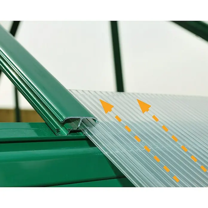 Palram – Canopia Invernadero Hybrid - Medidas ext. (An x Pr): 185 x 306 cm, 0,7 mm, Verde - Primer plano de una estructura de invernadero verde con paneles de policarbonato resaltados por flechas.