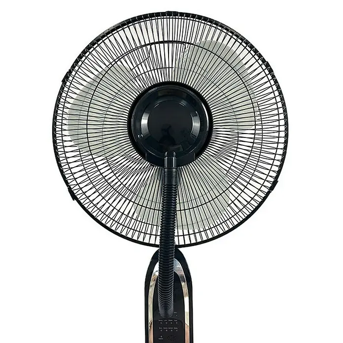 Fulmo Ventilador de pie nebulizador - Negro, 43 cm, 129 cm - Primer plano de un ventilador de pie negro con una rejilla redonda, que proporciona una brisa refrescante.
