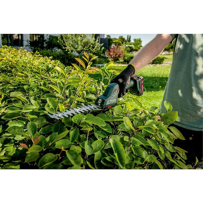 Metabo CAS 18V Podadora de batería SGS 18 LTX Q (18 V, Iones de litio, Sin batería, Anchura de la hoja: 13 cm) | BAUHAUS