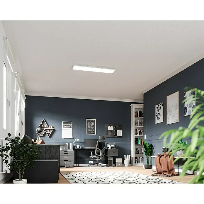 Tween Light LED-Panel RGB-RC-CCT-DIM - 32,5 W, L x B x H: 120 x 30 x 5,5 cm, Weiß, RGBW - Ein modernes Büro mit einer LED-Deckenleuchte, die helles Licht spendet. Das Licht ist dimmbar und energiesparend.