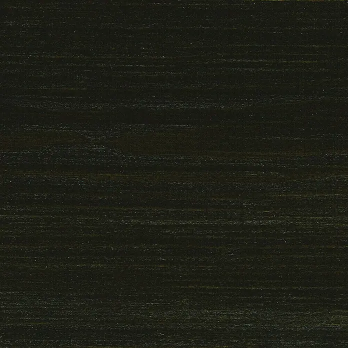 Osmo Holzlasur - Ebenholz, 750 ml, Seidenmatt - Nahaufnahme einer Holzstruktur mit feiner Maserung in dunklen Farbtönen. Ideal für Möbel oder dekorative Elemente.