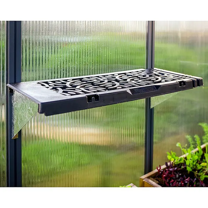 Palram – Canopia Estantería para invernadero - 64,5 x 27 x 17,3 cm, Específico para: Invernaderos Palram - Canopia - Primer plano de una estantería Gardena negra con diseño de hojas en un invernadero, mostrando funcionalidad y estilo.