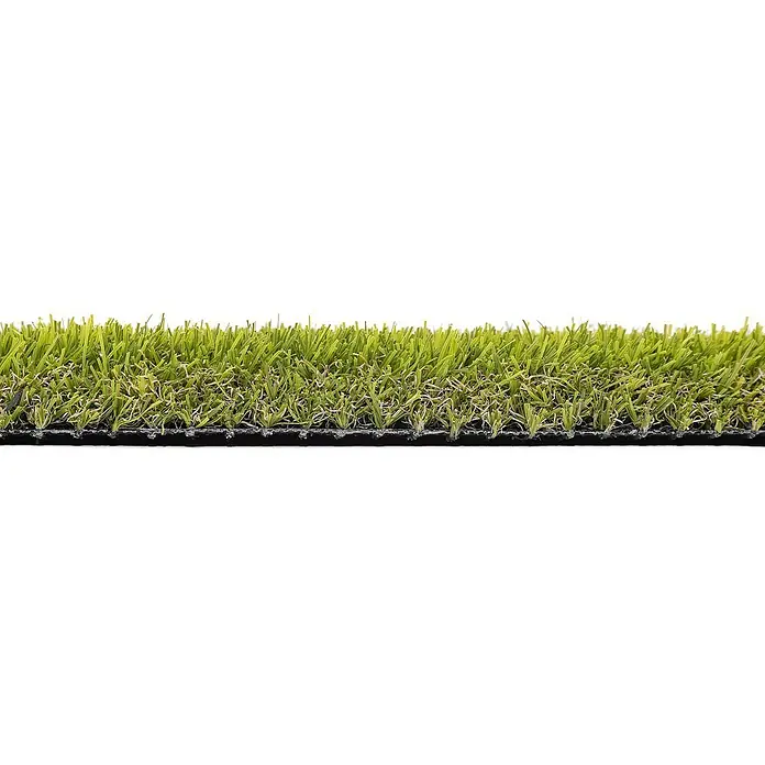 Césped artificial Belice - 5 x 2 m, Altura del pelo: 24 mm, 27.300 puntadas/m² - Primer plano de un trozo de césped artificial con fibras verdes sobre una base negra. Ideal para jardines, terrazas o balcones.