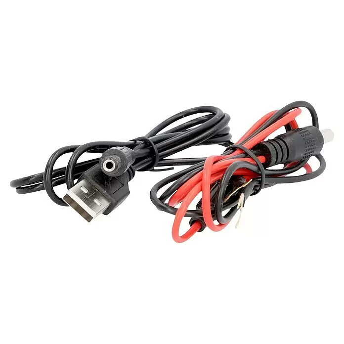 Cartrend Marderabwehrgerät - Anzahl benötigte Batterien: 4 Stk., Geeignet für: Autos - Zwei aufgerollte Kabel: eines schwarz mit USB-A-Stecker und Hohlstecker, das andere rot/schwarz mit Hohlstecker und blanken Kabelenden.