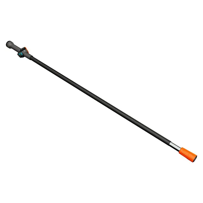 Gardena Cleansystem Wasserstiel Cleansystem - Länge Stiel: 150 cm, Aluminium - Abgebildet ist eine Gardena Teleskop-Reinigungsbürste, die sich ideal für die Reinigung von schwer zugänglichen Stellen im Garten eignet.