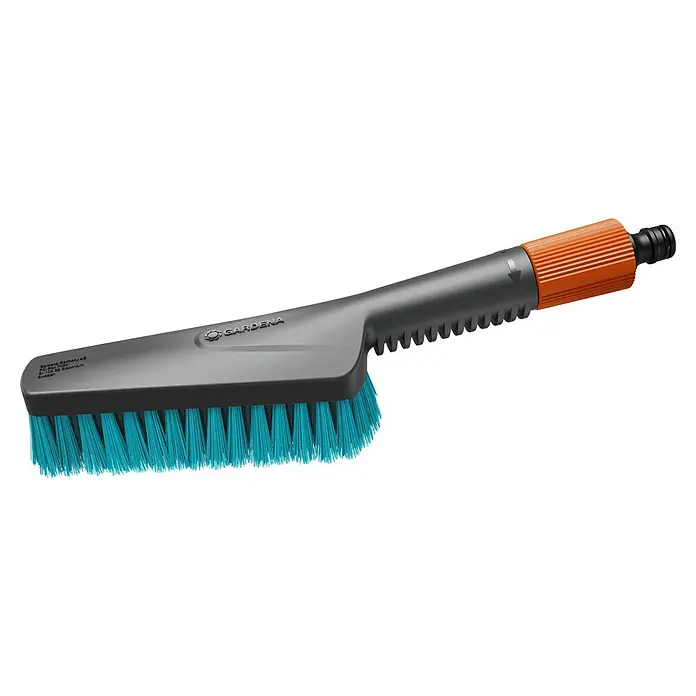 Gardena Handbürste Cleansystem - Regulierbarer Wasserdurchfluss - Die GARDENA Waschbürste ist ideal für die effektive Reinigung von Oberflächen im Außenbereich, mit weichen Borsten und Wasseranschluss.