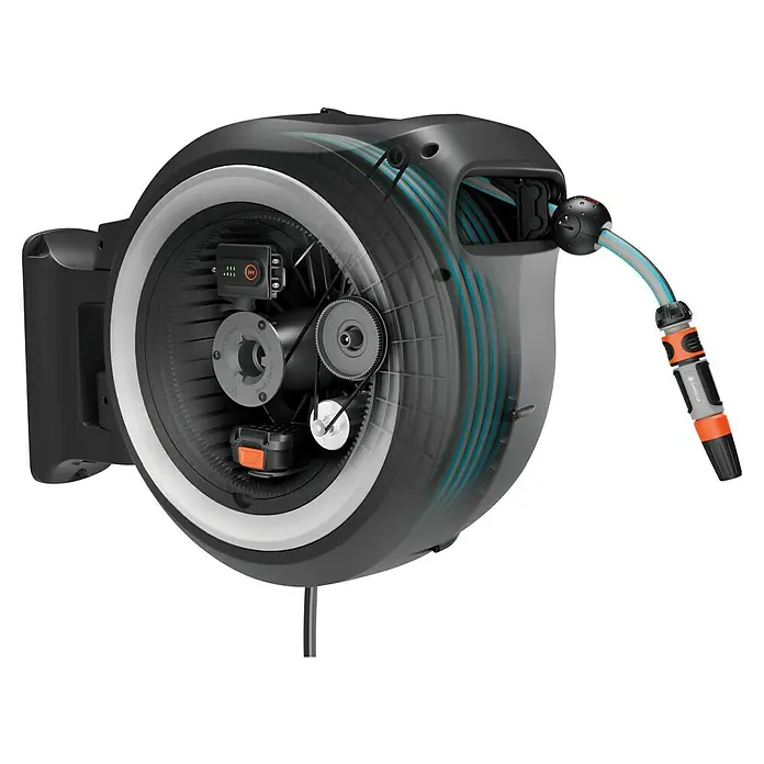 Gardena Power for All 18V Akku-Schlauchtrommel Powerroll XL - 18 V, 1 Akku, Schlauchlänge: 35 m - Nahaufnahme einer Gardena Schlauchbox mit automatischer Aufrollfunktion, ideal für die Gartenbewässerung.
