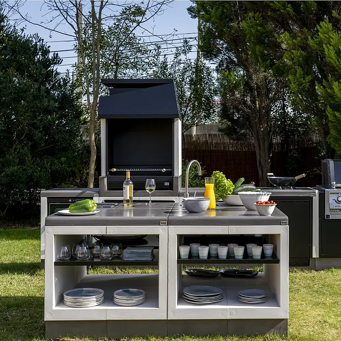 Tuozi Kitaway Outdoorküchen-Modul - Grau/Weiß, B x T x H: 84 x 63 x 85 cm - Moderne Outdoor-Küche mit Grill, Spüle und Stauraum. Perfekt für kulinarische Erlebnisse im Freien mit stilvollem Design und Funktionalität.