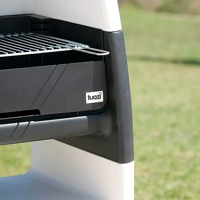 Tuozi Grillkamin Ego - Hauptgrillfläche: 40 x 32 cm, Beton - Nahaufnahme eines schwarzen und hellgrauen Outdoor-Grills mit Metallrost und 'tuozi'-Logo.