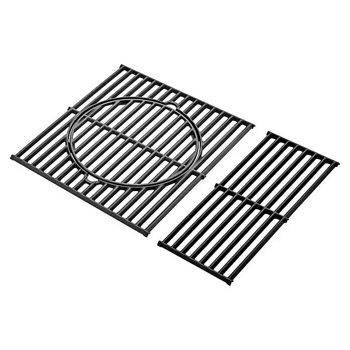 Grandstate Gasgrill Eagle 311 - Grillfläche (B x T): 60 x 45 cm, 10,5 kW, Anzahl Brenner: 3 Stk., Material Grillfläche: Gusseisen - Zwei dunkle gusseiserne Grillroste: ein großer mit kreisförmigem Einsatz, ein kleinerer rechteckiger.