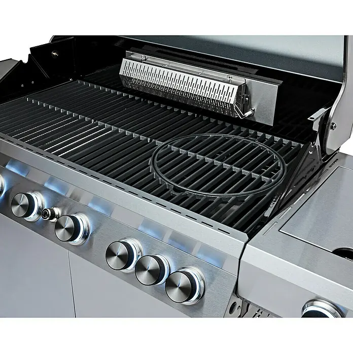 Grandstate Gasgrill Eagle 652 - Grillfläche (B x T): 90 x 45 cm, 24,2 kW, Anzahl Brenner: 6 Stk., Material Grillfläche: Gusseisen - Detailaufnahme eines Edelstahlgrills mit Grillrosten, Drehreglern und einem Infrarotbrenner für ein perfektes Grillerlebnis.