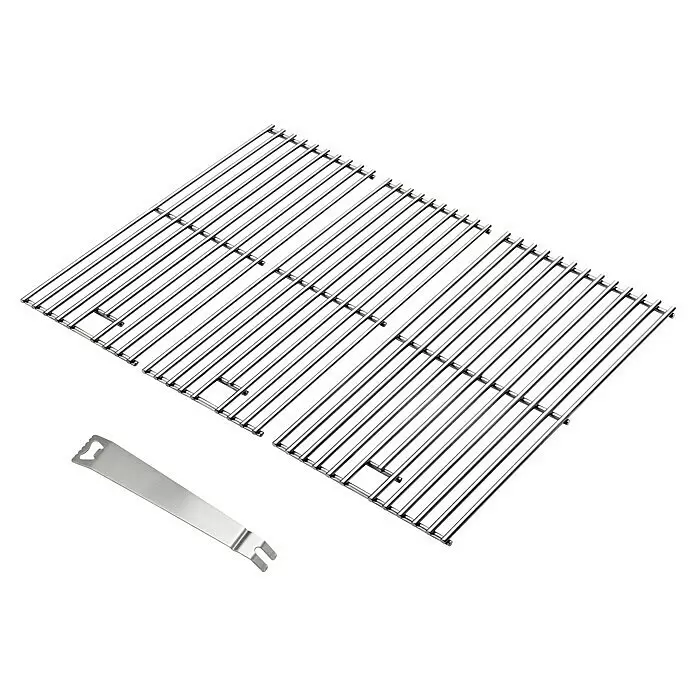 Grandstate Gasgrill Eagle 311 - Grillfläche (B x T): 60 x 45 cm, 10,5 kW, Anzahl Brenner: 3 Stk., Material Grillfläche: Edelstahl - Zwei silberne Metall-Grillroste und ein silbernes Grillrostheber-Werkzeug.