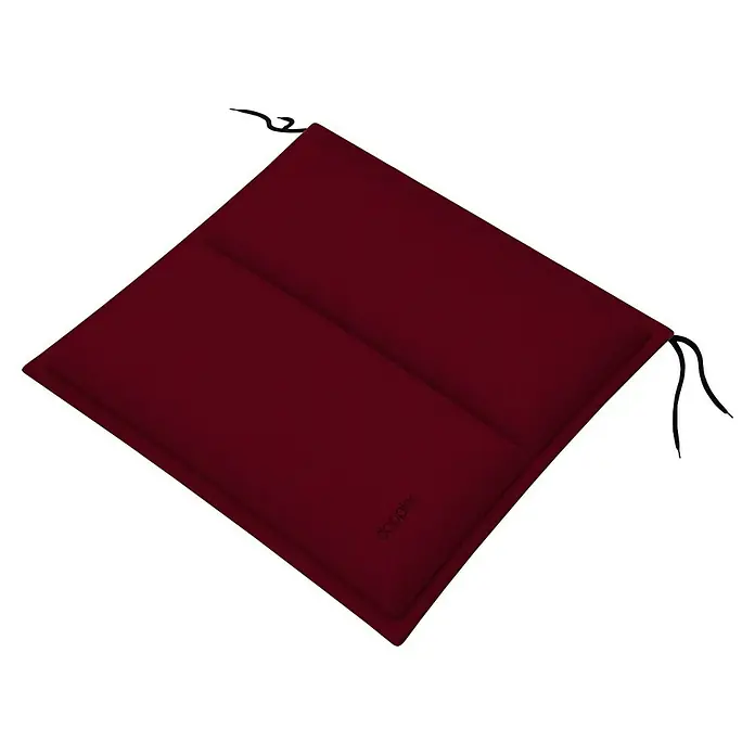 Doppler Outdoor-Sitzkissen City - Rot, L x B x H: 48 x 48 x 6 cm - Nahaufnahme eines quadratischen, weinroten Doppler-Sitzkissens mit dekorativen Steppnähten und praktischen Befestigungsbändern.