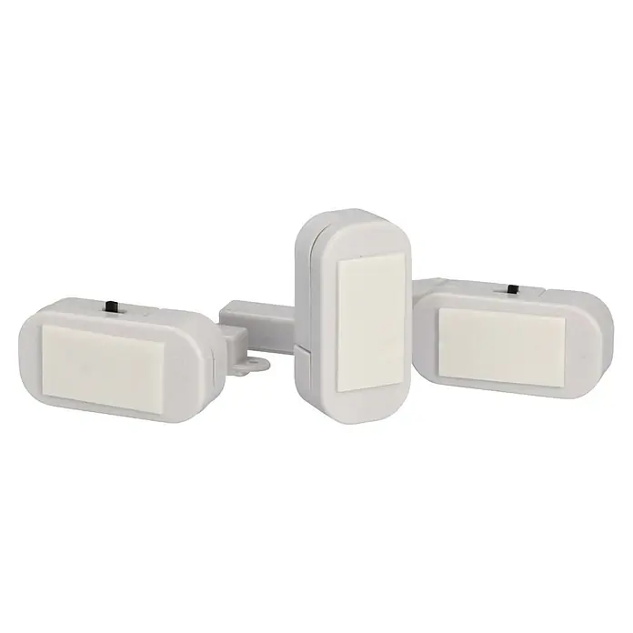 Fenster- & Türsensor-Set - Gesamtstückzahl: 3 Stk. - Nahaufnahme eines dreifachen, weißen, kabellosen LED-Schrankleuchtensets mit Klebepad zur einfachen Installation.