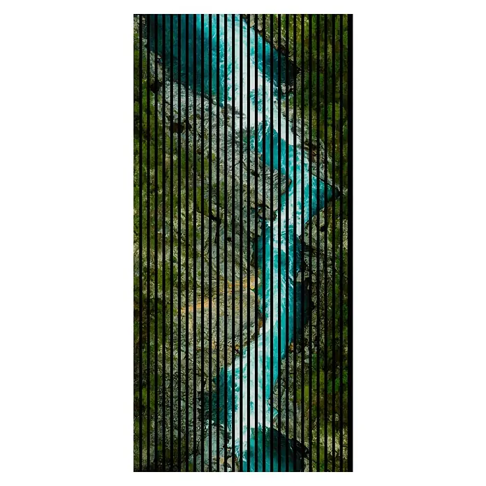 Profiles and more Akustikpaneel Canyon - 2.400 x 1.133 x 19 mm - Luftaufnahme eines Flusses, der von dichtem Grün umgeben ist, mit schwarzen vertikalen Linien überlagert.