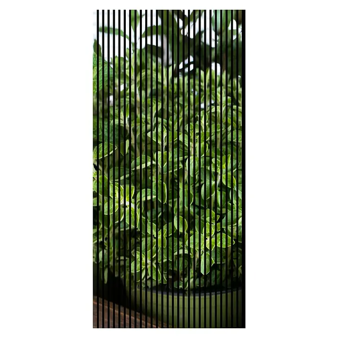 Profiles and more Akustikpaneel Oregano - 2.400 x 1.133 x 19 mm - Eine Nahaufnahme einer grünen Oregano-Pflanze in einem Topf, durchzogen von vertikalen schwarzen Linien.