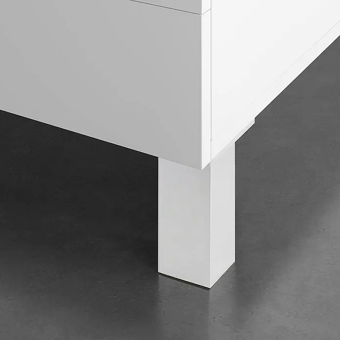 Rei Pata para muebles 972 - L x An x Al: 4 x 8 x 10 cm, Plástico, Aluminio, 1 ud. - Primer plano de una moderna mesita de noche blanca, que muestra un estilo minimalista con líneas limpias y un diseño de pata rectangular simple.
