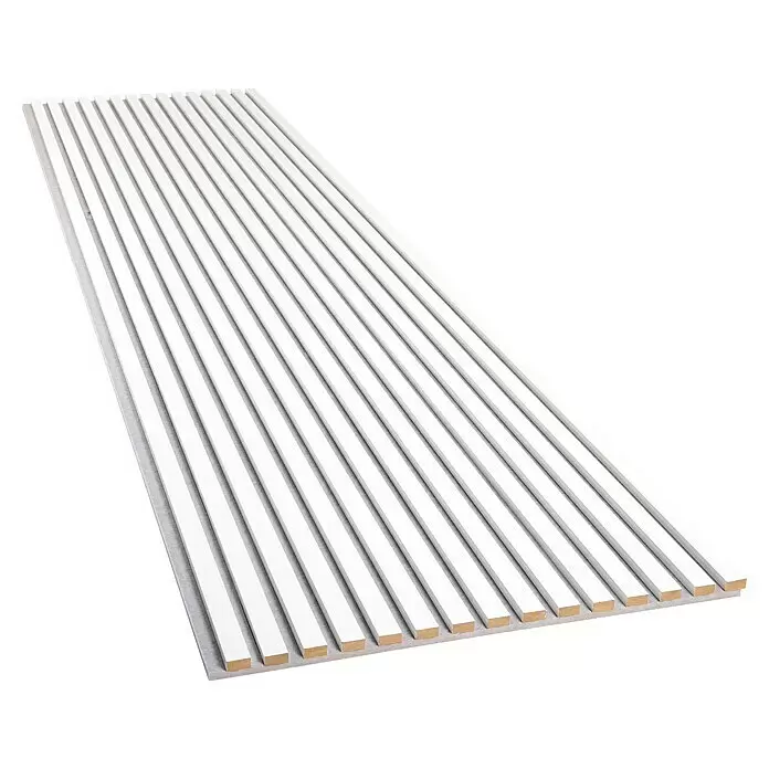 FibroTech Akustikpaneel Unika 25 - White Platinum, 2.440 x 600 x 22 mm - Weißes Lamellen-Wandpaneel mit holzfarbenen Kanten.