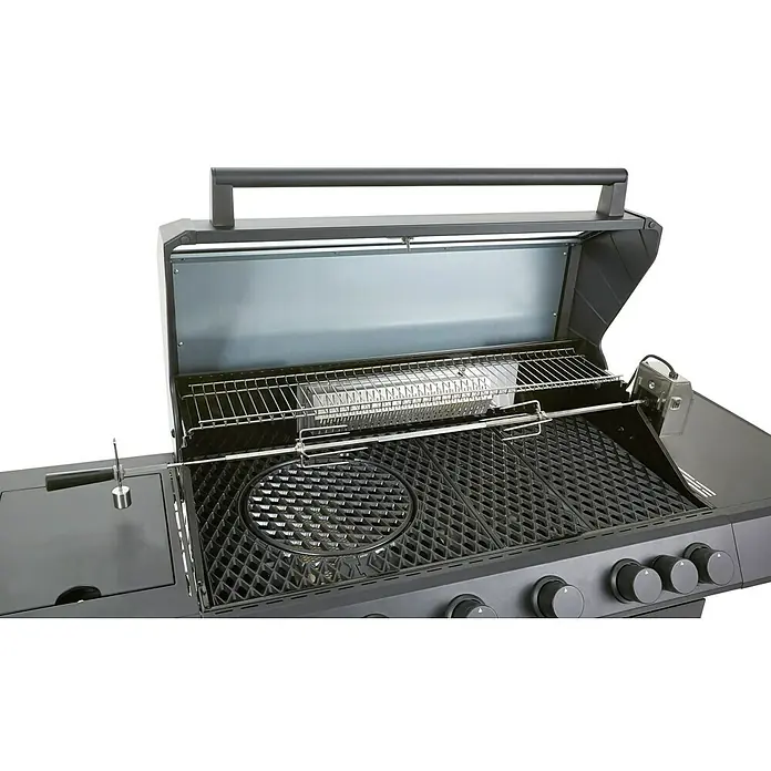 Kingstone KMS Gasgrill Cliff 6500 Beast Black Edition - Grillfläche (B x T): 90,5 x 45 cm, 21 kW, Anzahl Brenner: 6 Stk. - Das Bild zeigt einen Gasgrill mit offenem Deckel, Grillrost, Warmhalterost und Drehspieß, ideal für Grillliebhaber.