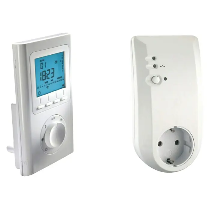 Ximax Zeitschaltuhr Typ C - Geeignet für: Standard-Heizstab mit Schukostecker - Das Bild zeigt einen elektronischen Heizkörperthermostat mit Display und eine Funksteckdose für die Steuerung der Heizung.