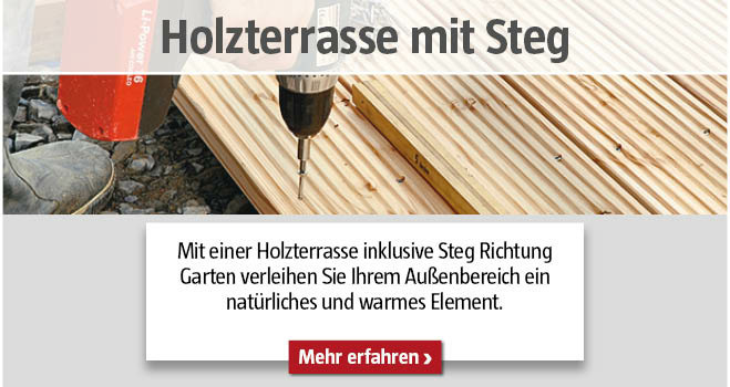 Holzterrasse mit Steg