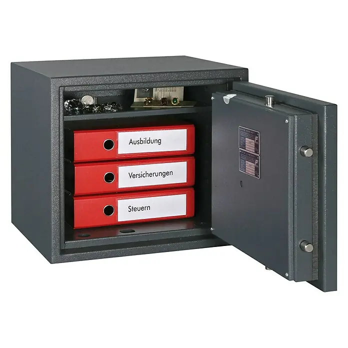Format Feuerschutztresor PSL 3 - Doppelbart-Hochsicherheitsschloss, L x B x H: 450 x 505 x 450 mm - Der Tresor ist geöffnet und beinhaltet Ordner mit Beschriftungen wie Ausbildung, Versicherungen und Steuern. Schmuck befindet sich ebenfalls im Tresor.