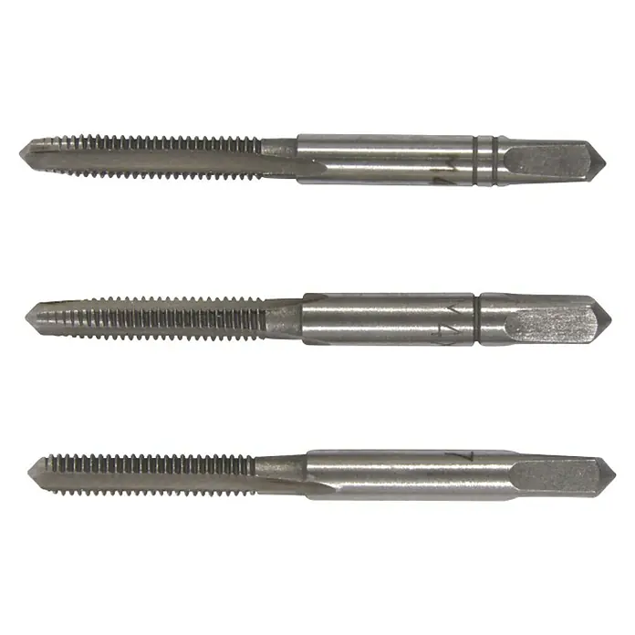 Connex Juego de machos de roscar - M 4, 3 ud. - Un juego de tres machos de roscar, que se utilizan para cortar roscas internas en orificios. Herramienta para el mecanizado de metales.
