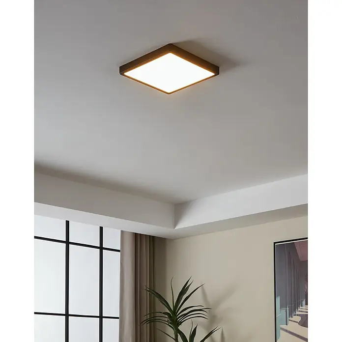 Eglo connect.z LED-Deckenleuchte FUEVA-Z eckig - 19,5 W, Schwarz, Eckig - Quadratische Deckenleuchte mit einem schmalen, dunklen Rahmen, die ein helles, gleichmäßiges Licht in einem modernen Raum spendet.