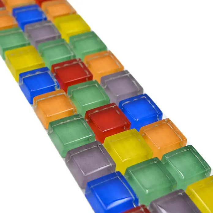 Fliesenbordüre Crystal YBO 8SE1501 - 4,8 x 30 cm, Bunt, Glänzend - Vielfältige Glasmosaikfliesen präsentieren eine Reihe von Farben und erzeugen ein lebendiges und künstlerisches Erscheinungsbild. Ideal für kreative Projekte.