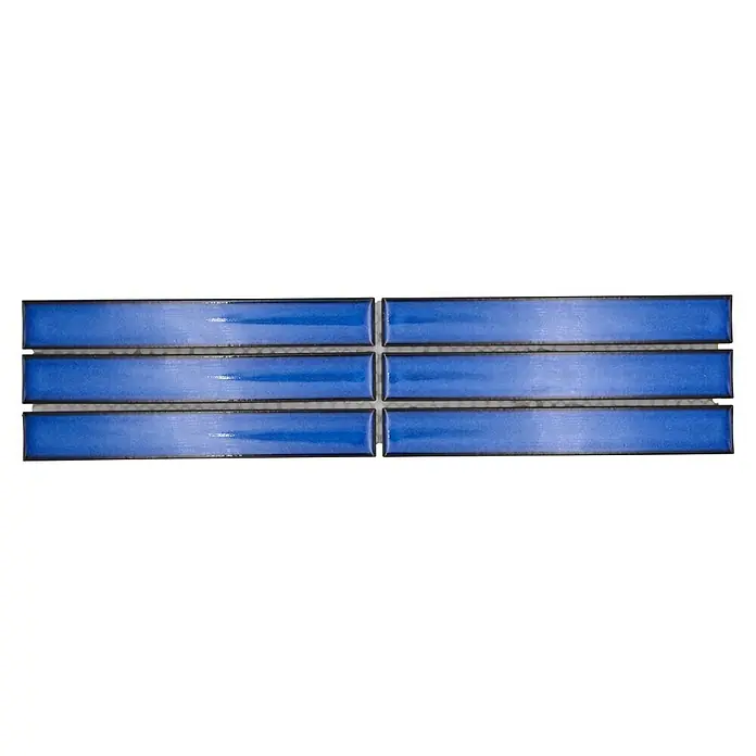 Fliesenbordüre YBO CS46 - 6,9 x 29,6 cm, Blau, Glänzend - Rechteckige, dunkelblaue Keramikfliesen mit glänzender Oberfläche, die ein modernes und stilvolles Design für Innenräume bieten.