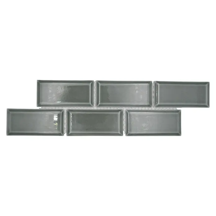 Fliesenbordüre YBO M05P - 4,5 x 29,5 cm, Petrol, Glänzend - Graue, glänzende, längliche Mosaikfliese auf einem Netz, ideal für Küchenrückwände oder Badakzente.