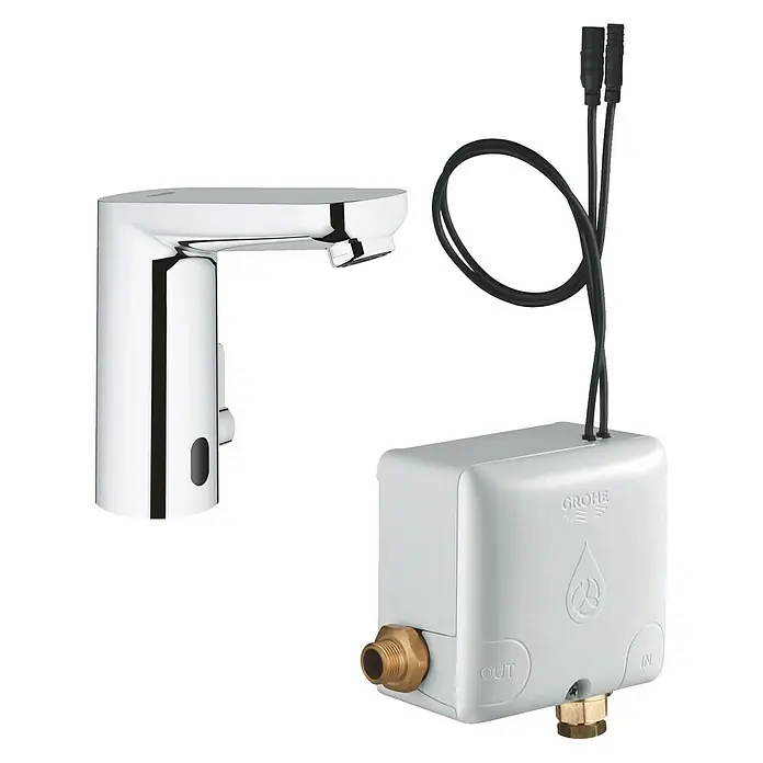 Grohe Eurosmart Waschtischarmatur mit Stromgenerator - Infrarot-Elektronik, Chrom, Glänzend - Ein Grohe Eurosmart Cosmopolitan E Waschtischbatterie mit Sensor und einer zugehörigen Steuereinheit, die eine moderne und berührungslose Lösung bietet.
