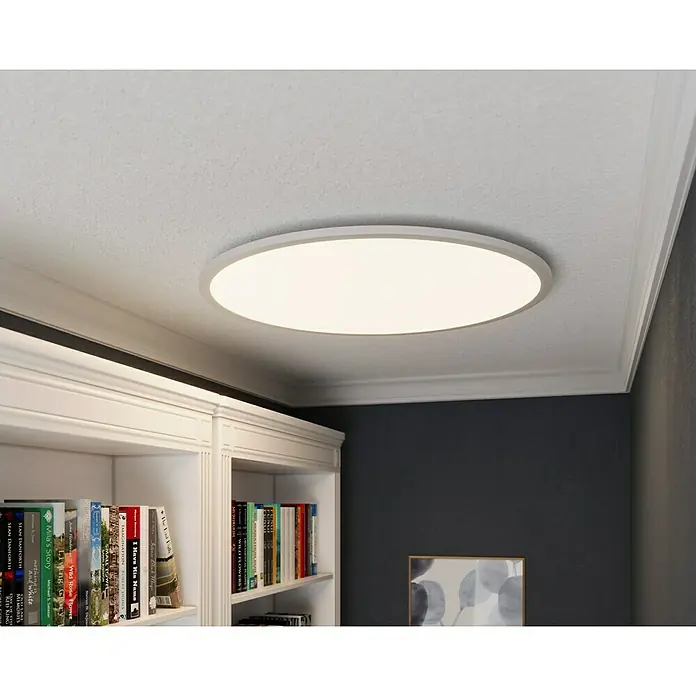 Tween Light LED-Panel rund 4000 K - 40 W, Ø x H: 80 x 5 cm, Weiß, Neutralweiß - Diese Nahaufnahme zeigt eine moderne, runde Deckenleuchte, die mit einem schlichten Design und hellen Licht überzeugt. Perfekt für moderne Innenräume.
