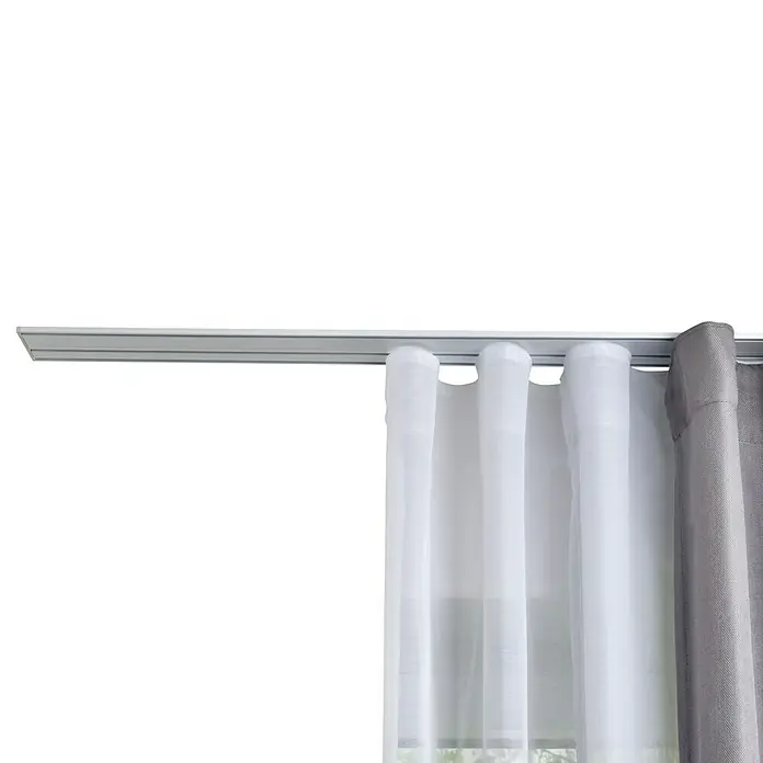 Vorhangschiene Level Verdunkelungssystem - Weiß, Länge: 150 cm, Anzahl Läufe: 3 Stk. - Weisse und graue Gardinen hängen an einer modernen Gardinenstange. Perfekt für stilvolle Fensterdekoration.