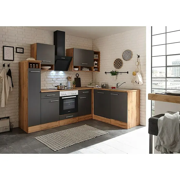 Respekta Küchenleerblock Hilde - Breite: 250 cm, Grau, Matt, Holzoptik, Ohne Elektrogeräte - Moderne Küche in Grau und Holzoptik mit Kochfeld, Ofen und Dunstabzugshaube. Helle Ziegelwand und dunkler Boden runden das Gesamtbild ab.