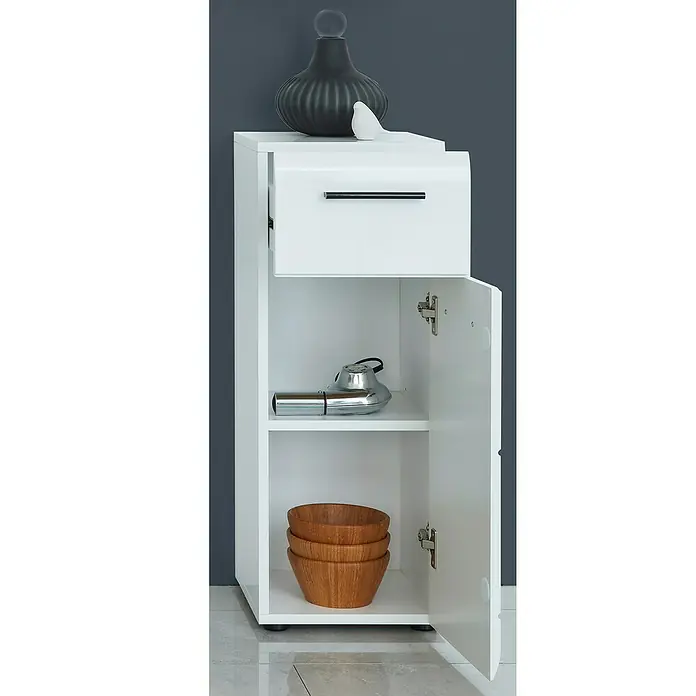 Trendteam Skin Unterschrank - 30 x 31 x 79 cm, Weiß - Ein weißer Badezimmerschrank mit Schublade und offener Tür, darunter Holzschalen und ein Fön, gekrönt von Deko-Elementen.