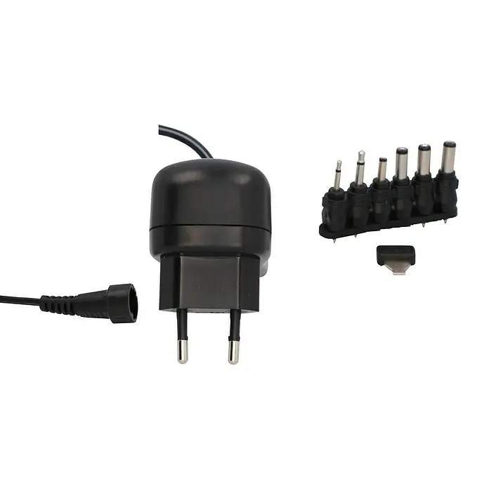 Profi Depot Universal-Netzteil 3-12 V - Schwarz, Max. Leistung: 12 W - Ein schwarzes Universal-Netzteil mit verschiedenen Adaptern für unterschiedliche Geräte. Das Set bietet Vielseitigkeit beim Laden.
