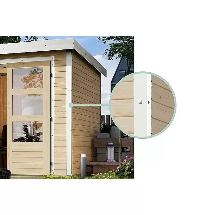 Karibu Gartenhaus Pluto 6 A - Außenmaß inkl. Dachüberstand (B x T): 595,5 x 292,4 cm, Fichte/ Metall, Naturbelassen/ Weiß - Helles Gartenhaus aus Holz mit Metallrahmen und Dach im Garten, Detailansicht der Konstruktion.