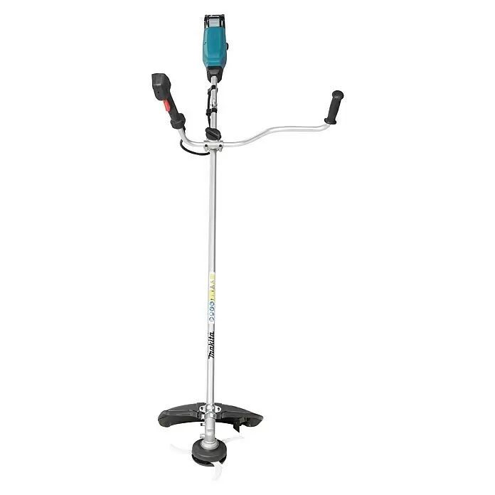 Makita XGT 40V max. Akku-Motorsense UR016GZ - 40 V, Ohne Akku, Schnittbreite Messer: 230 mm - Akku-Motorsense von Makita mit türkisfarbenem Motorgehäuse, schwarzen Griffen und silbernem Schaft. Mit gebogenem Lenker und Schneidkopf zum Trimmen.