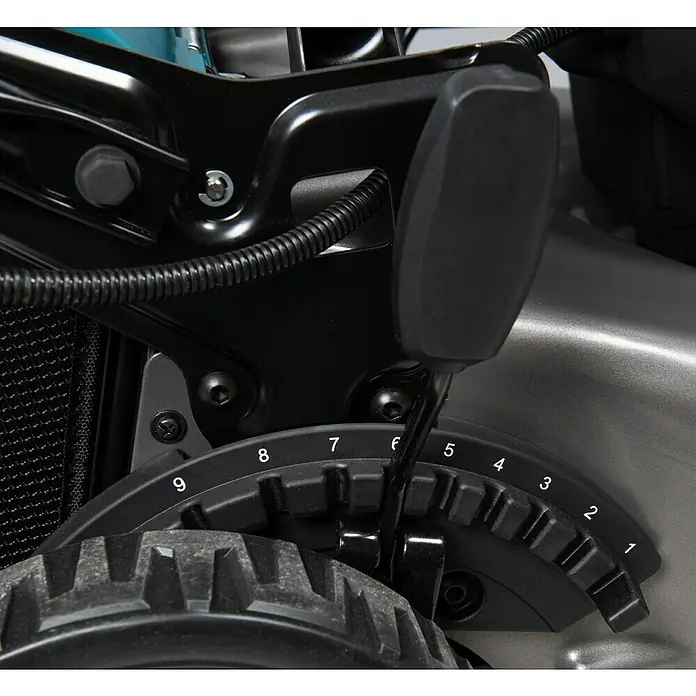 Makita XGT 40V max. Akku-Rasenmäher LM001GT204 - 40 V, 2 Akkus, 5 Ah, Schnittbreite: 48 cm - Detailansicht eines Rasenmähers mit einem Griff zur Einstellung der Schnitthöhe, von 1 bis 9 nummeriert.