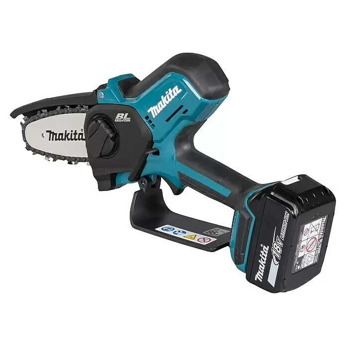Makita LXT 18V Akku-Astsäge DUC101RF01 - 18 V, 3 Ah, 1 Akku - Makita 18V Akku-Mini-Kettensäge in Türkis und Schwarz, mit sichtbarem Akku und BL-Motor.