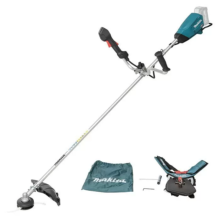 Makita XGT 40V max. Akku-Motorsense UR016GZ - 40 V, Ohne Akku, Schnittbreite Messer: 230 mm - Makita 40V MAX XGT Akku-Motorsense mit silbernem Schaft, blauem Motor, schwarzem Kopf, blauer Tasche und Gurt.