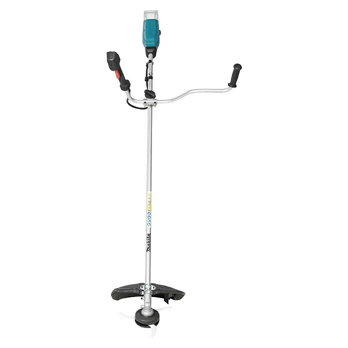 Makita XGT 40V max. Akku-Motorsense UR016GZ - 40 V, Ohne Akku, Schnittbreite Messer: 230 mm - Makita Freischneider mit blau-silbernem Gehäuse, schwarzen Griffen und Schneidkopf.