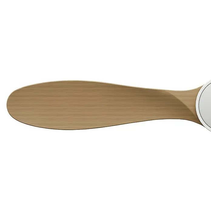 Arte confort Ventilador de techo Kenia - Roble blanco, 132 cm, 34 W, Blanco cálido - Primer plano de una pala de ventilador de techo de madera clara con sutiles patrones de grano, unida a una pieza central plateada.