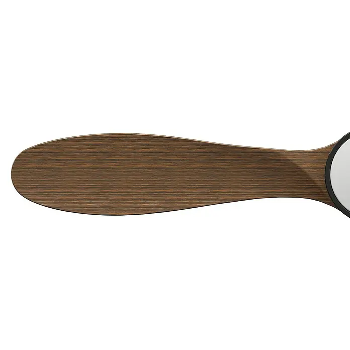 Arte confort Ventilador de techo Kenia - Roble negro, 132 cm, 34 W, Blanco cálido - Primer plano de una sola aspa de ventilador de techo con aspecto de madera oscura que muestra la textura y el diseño del aspa.